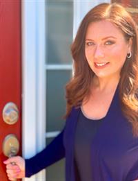 Amy L Martz