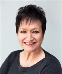 Maxine M Conlin  (CBR)